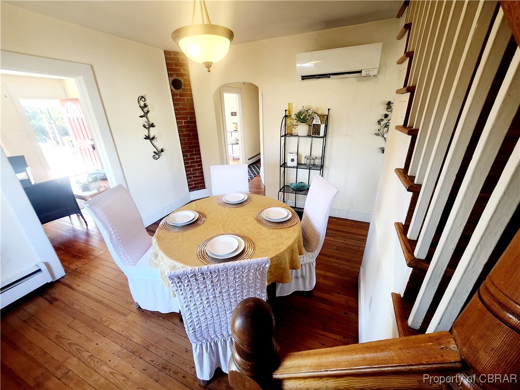 10013 Bonniville Road Hayes, VA 23072 - Photo 5 of 27 Dining
