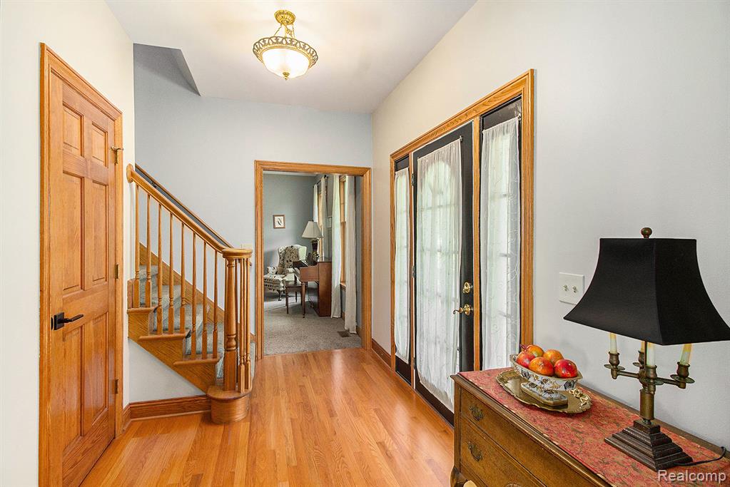 8472 Maltby Road Brighton, MI 48116 - Photo 5 of 36 Gallery Image 5