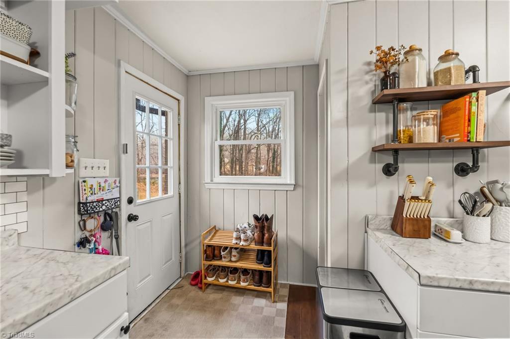 516 Eller Road Winston-Salem, NC 27107 - Photo 11 of 34