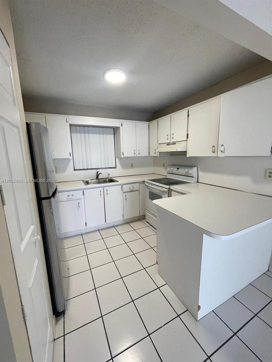 2925 West 80th Street, Unit 101 Hialeah, FL 33018 - Photo 2 of 13