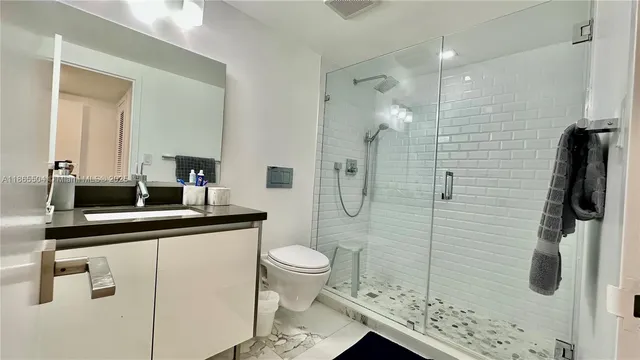 $3,450 | 2030 South Ocean Drive, Unit 1022, Hallandale Beach, FL 33009