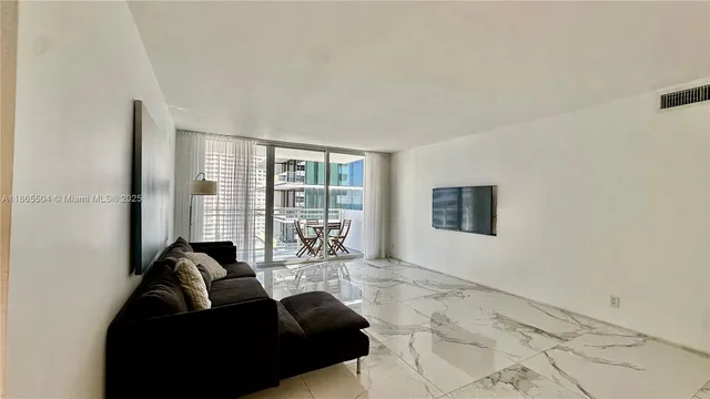 $3,450 | 2030 South Ocean Drive, Unit 1022, Hallandale Beach, FL 33009