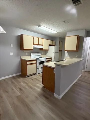 $140,000 | 951 Salt Pond Place, Unit 302, Altamonte Springs, FL 32714