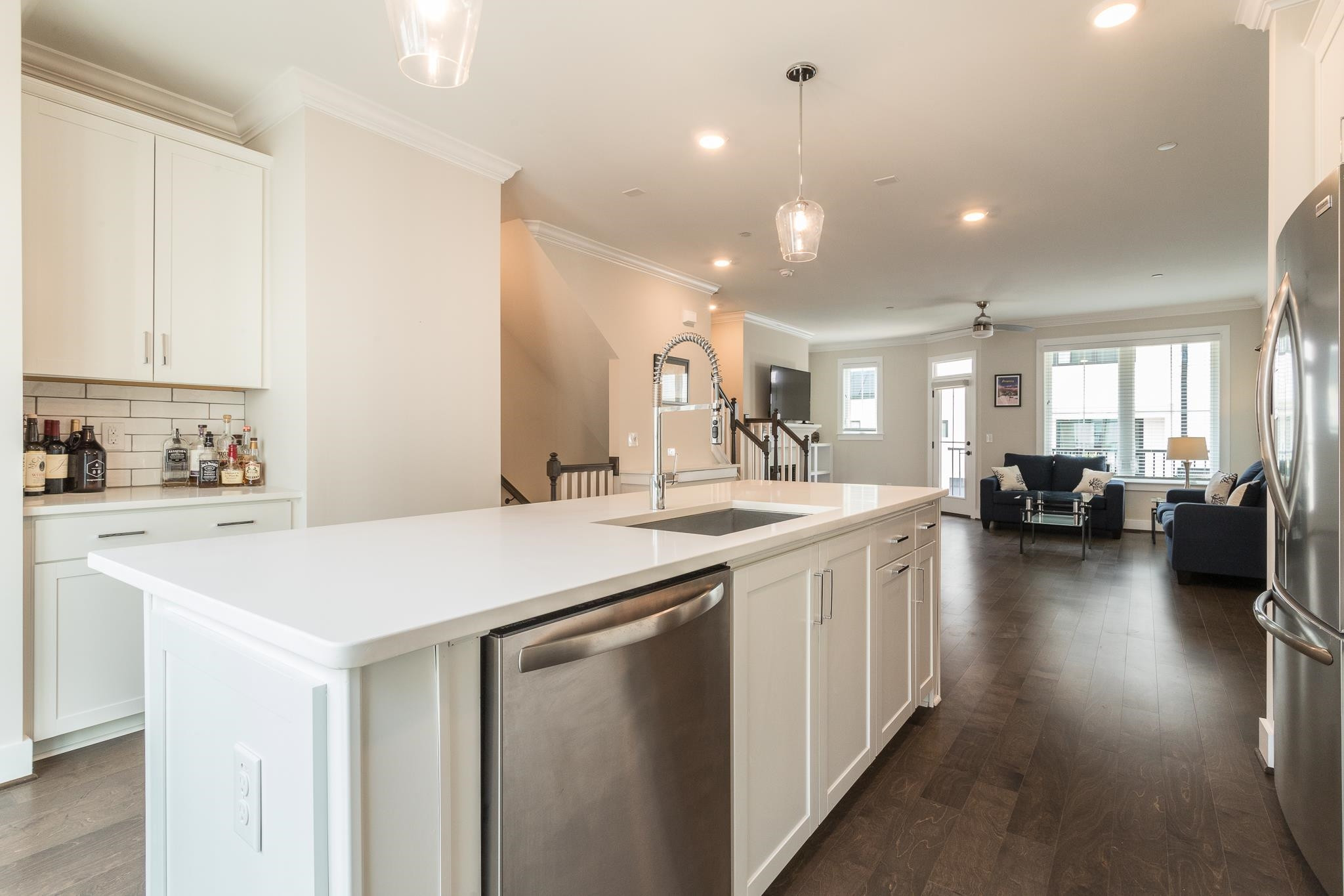 1611 Draper View Loop, Unit 104 Raleigh, NC 27608 - Photo 8 of 32 Kitchen