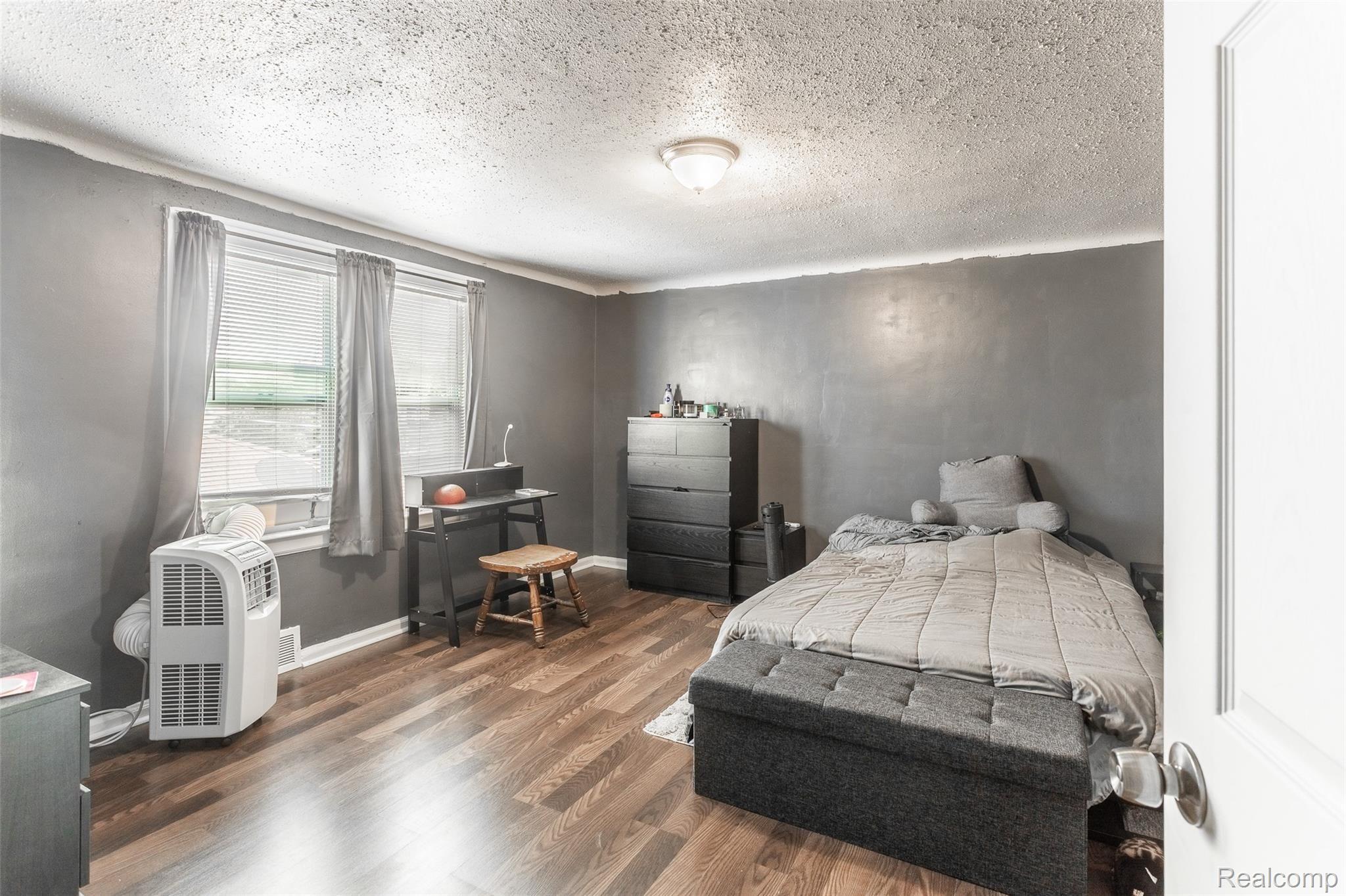 3946 Cadieux Road Detroit, MI 48224 - Photo 20 of 26 Cadieux-19.jpg
