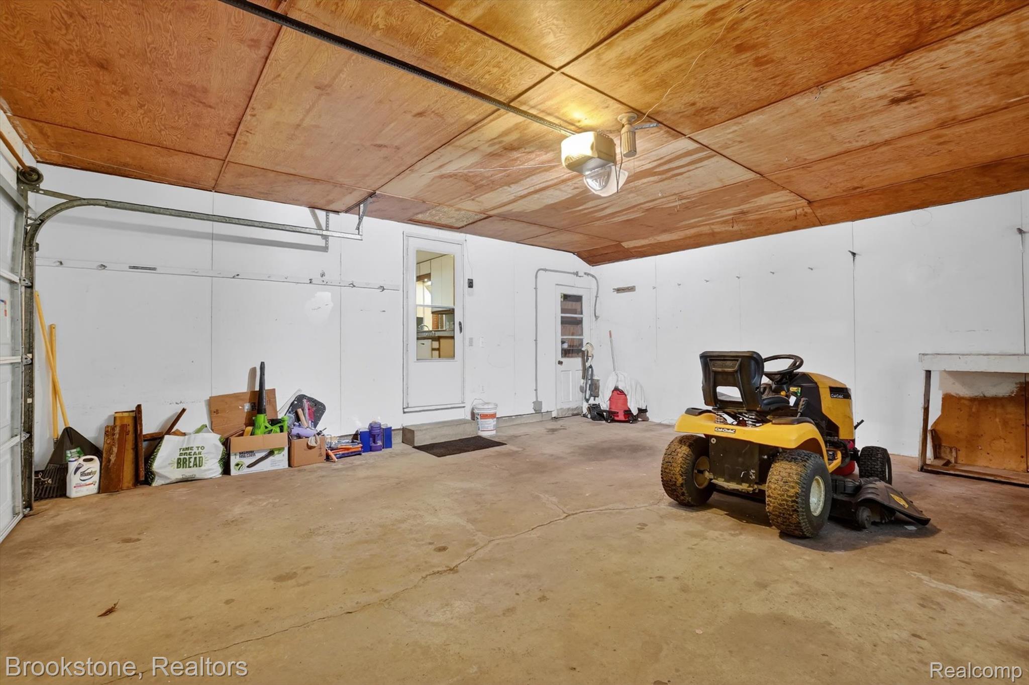 4547 Marlborough Road Okemos, MI 48864 - Photo 26 of 55 27-4547-Marlborough-Rd-WindowStill-Photography.jpg