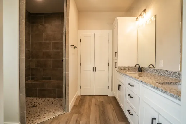 $369,500 | 329 String Prairie Way, Smithville, TX 78957