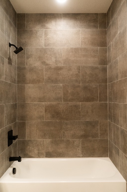 329 String Prairie Way Smithville, TX 78957 - Photo 27 of 33 Second Bathroom