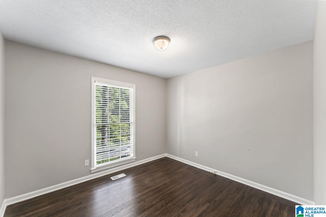1017 Springview Street Birmingham, AL 35215 - Photo 9 of 35