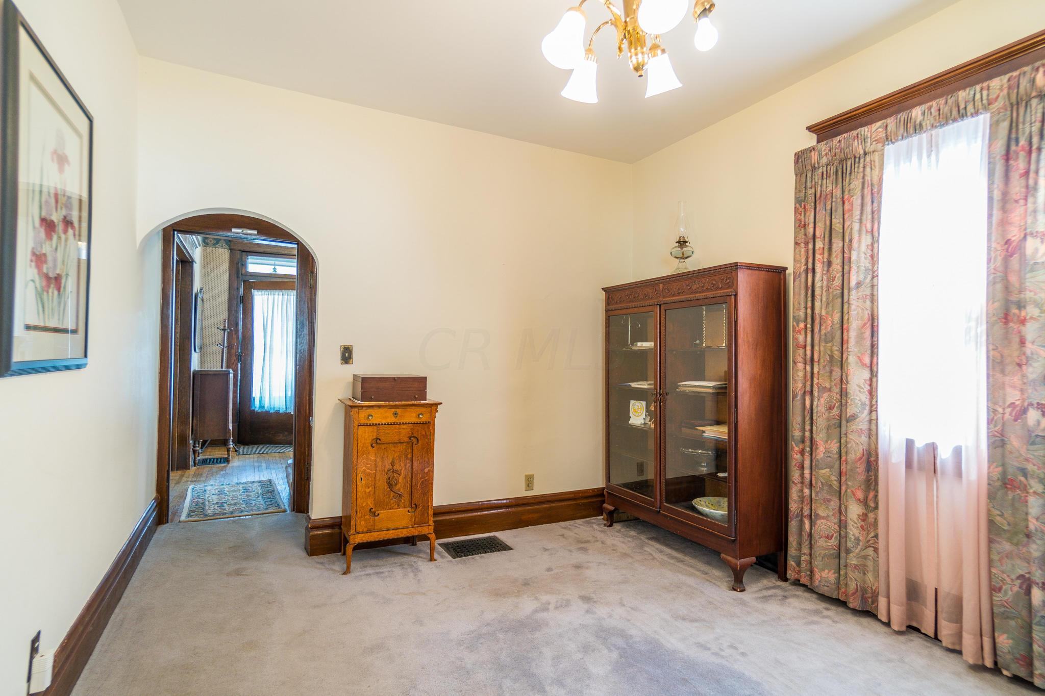 84 East Dunedin Road Columbus, OH 43214 - Photo 15 of 52 Gallery Image 15
