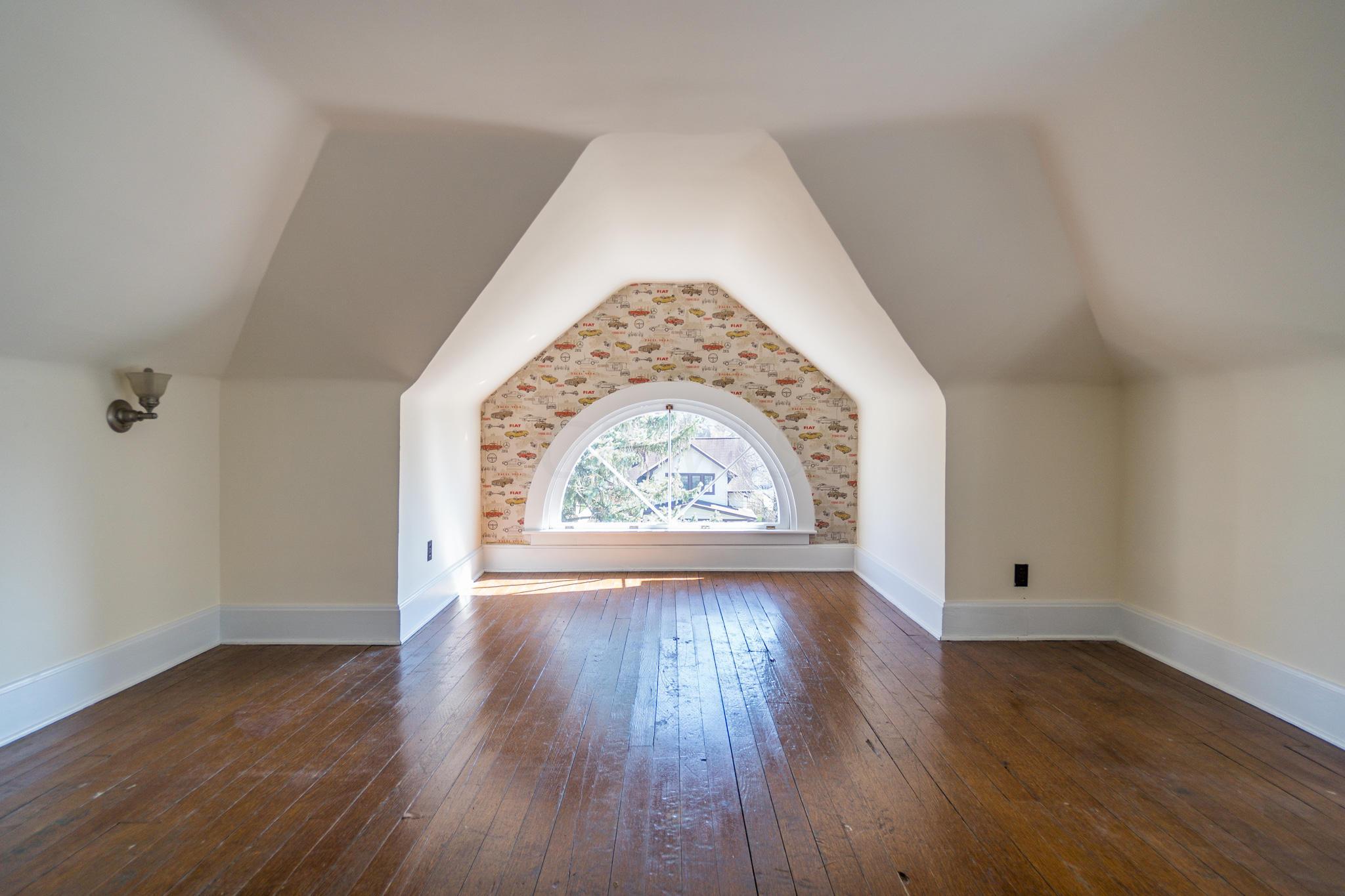 84 East Dunedin Road Columbus, OH 43214 - Photo 37 of 52 Gallery Image 37