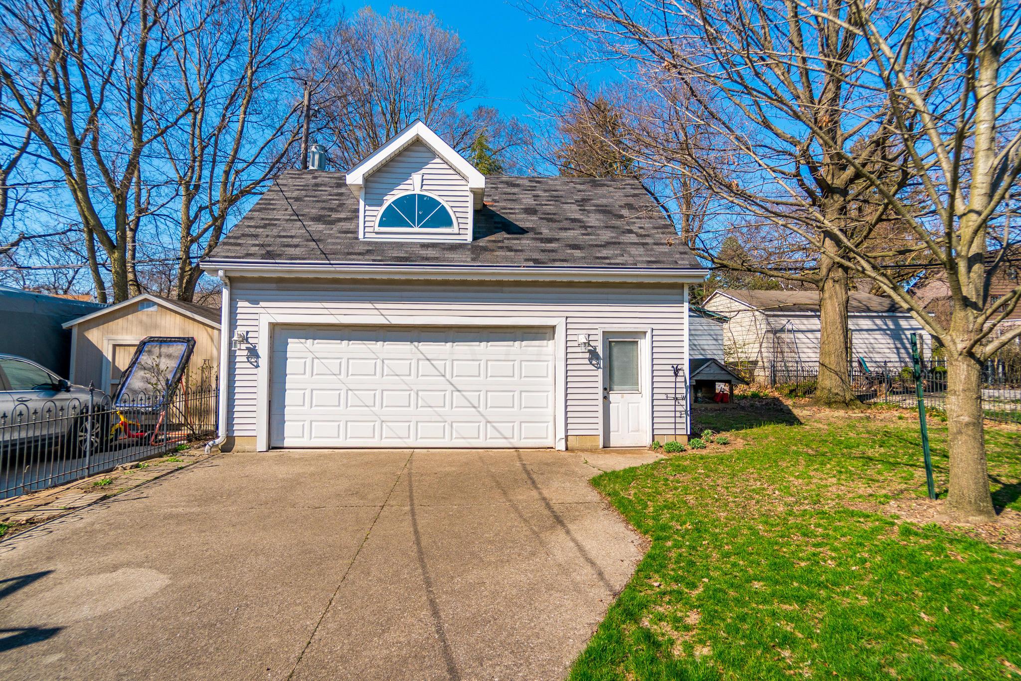84 East Dunedin Road Columbus, OH 43214 - Photo 43 of 52 Gallery Image 43