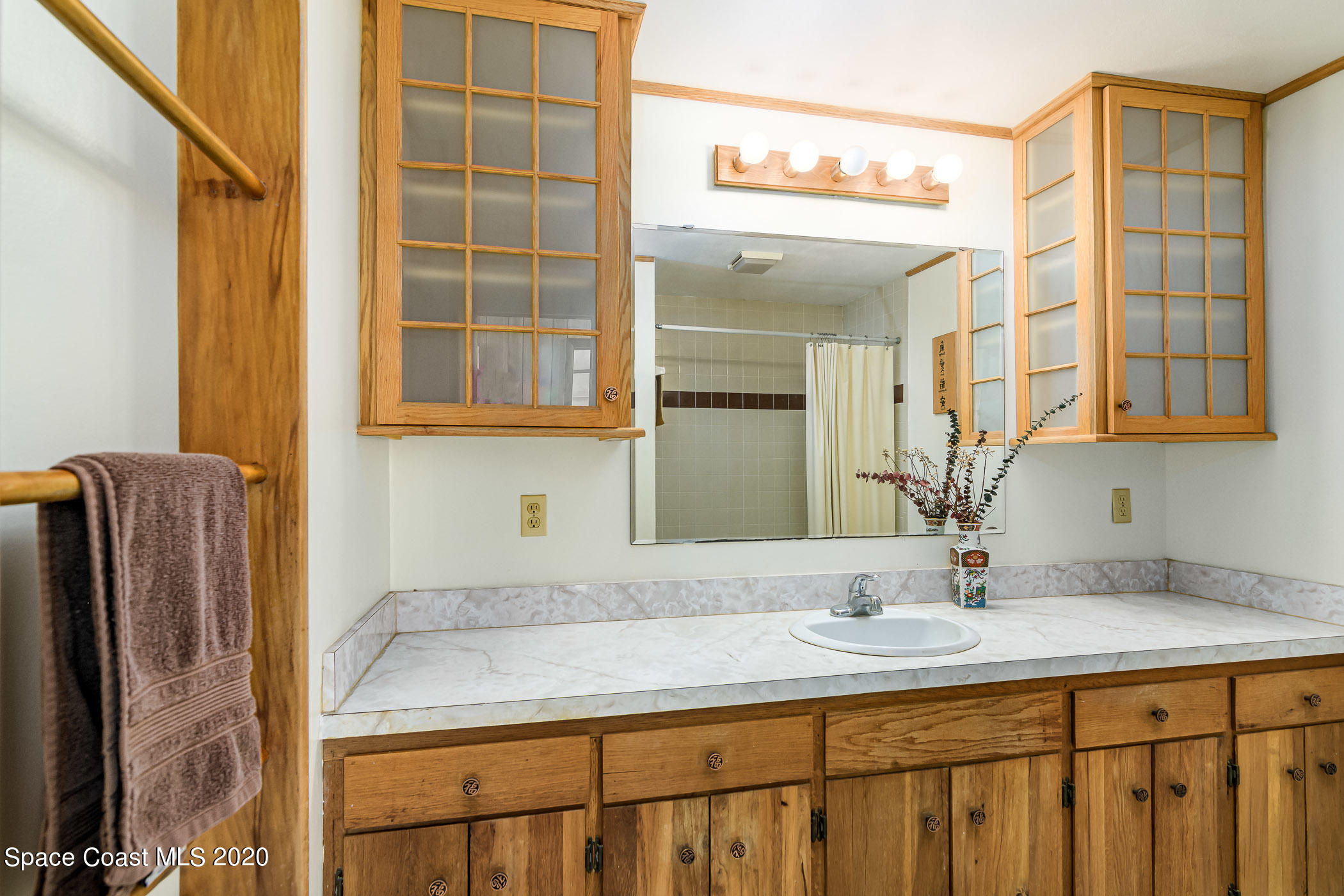 765 Cox Road Cocoa, FL 32926 - Photo 15 of 39 GUEST BATH