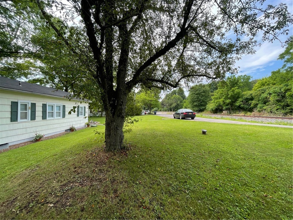 557 Angus Point Benton, NY 14527 - Photo 32 of 41