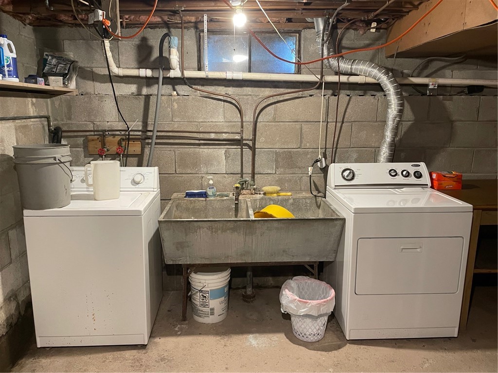 557 Angus Point Benton, NY 14527 - Photo 37 of 41