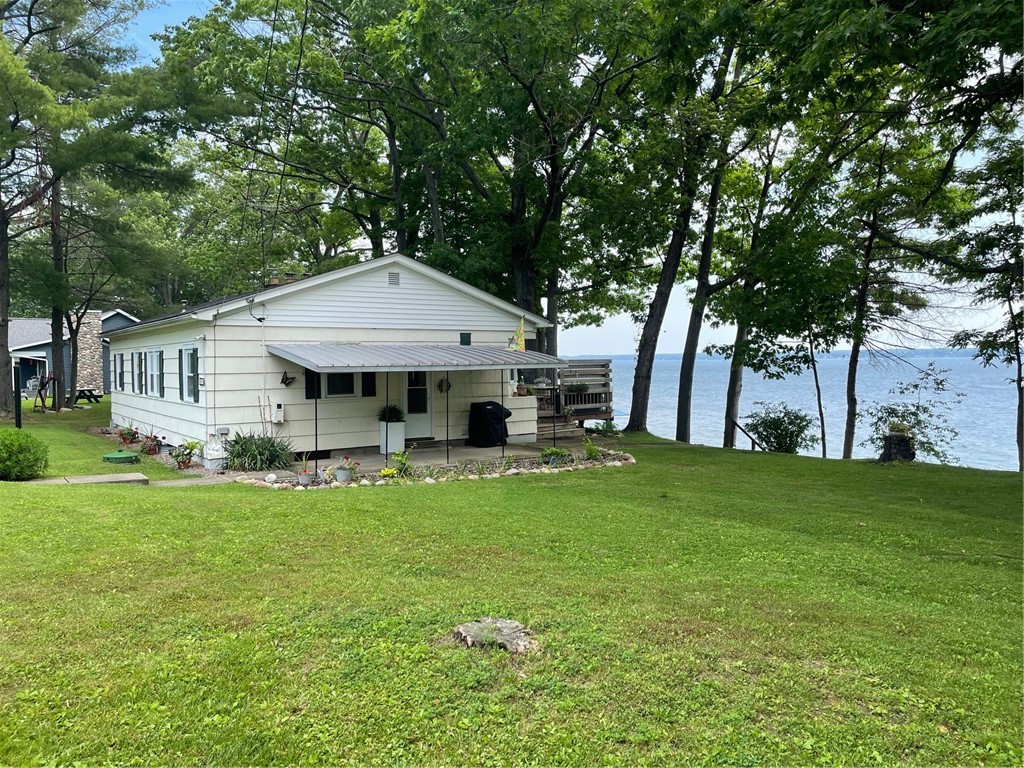 557 Angus Point Benton, NY 14527 - Photo 7 of 41