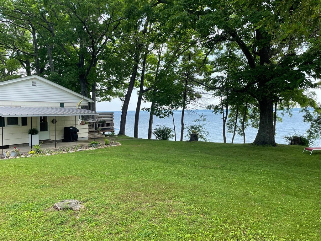 557 Angus Point Benton, NY 14527 - Photo 8 of 41