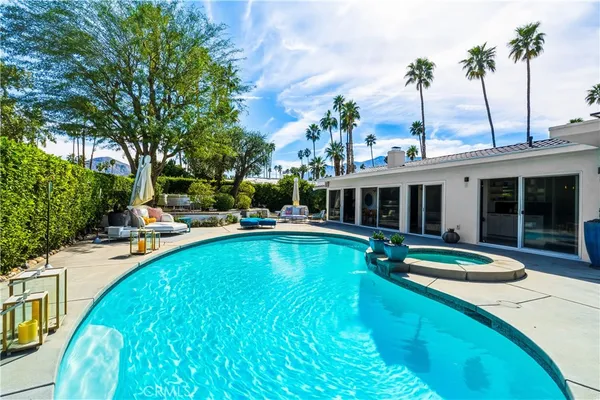 $1,799,900 | 2736 South Camino Real, Palm Springs, CA 92264