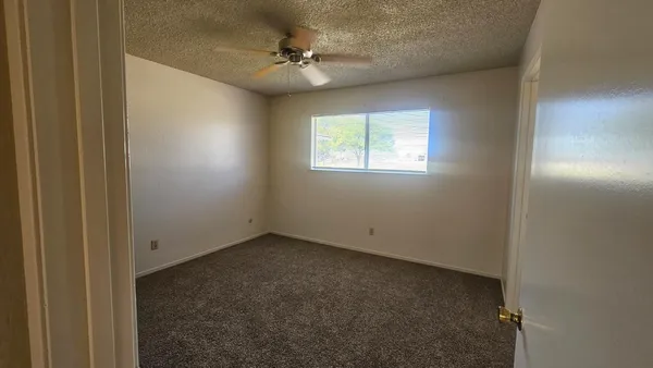 $2,100 | 92 West Gettysburg Avenue, Clovis, CA 93612