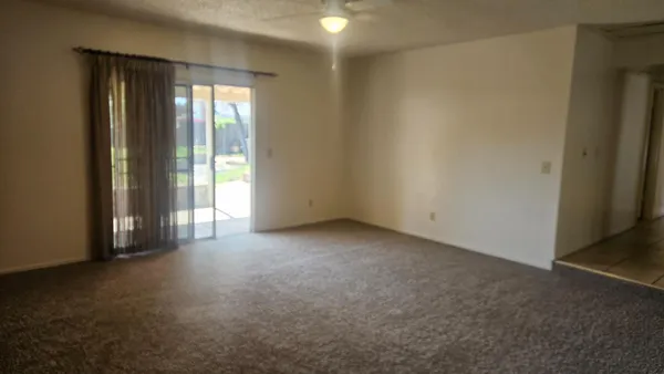 $2,100 | 92 West Gettysburg Avenue, Clovis, CA 93612