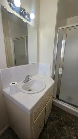 $2,100 | 92 West Gettysburg Avenue, Clovis, CA 93612