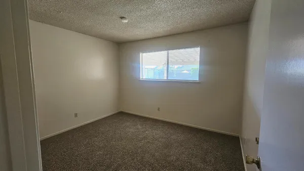 $2,100 | 92 West Gettysburg Avenue, Clovis, CA 93612
