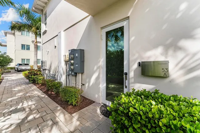 $1,150,000 | 53 Southeast Seminole Street, Unit A, Stuart, FL 34994