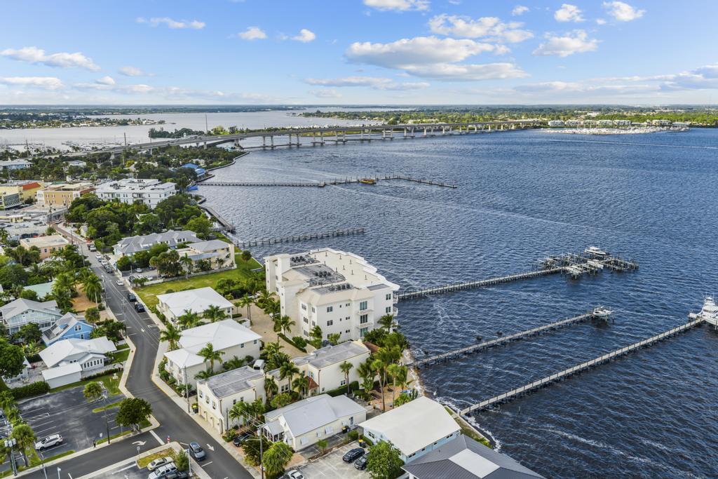 53 Southeast Seminole Street, Unit A Stuart, FL 34994 - Photo 74 of 75 63