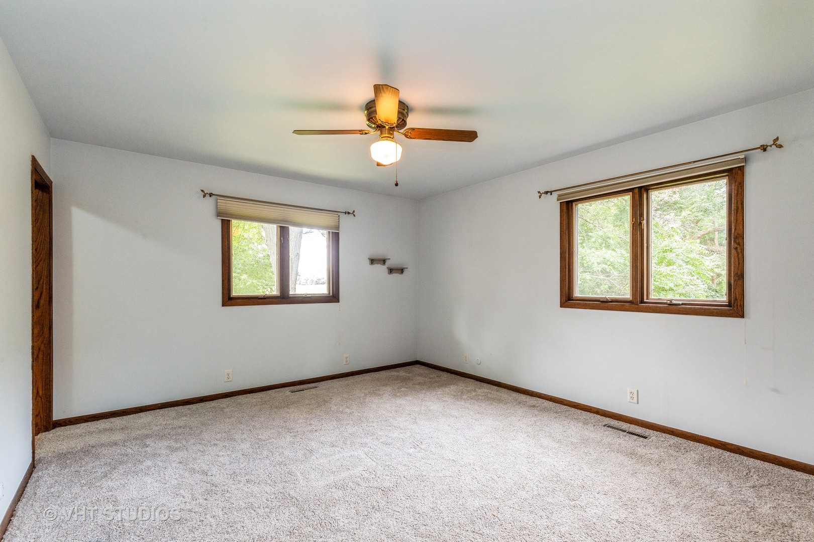 41W723 Lenz Road Elgin, IL 60124 - Photo 11 of 41 a view of an empty room with a window