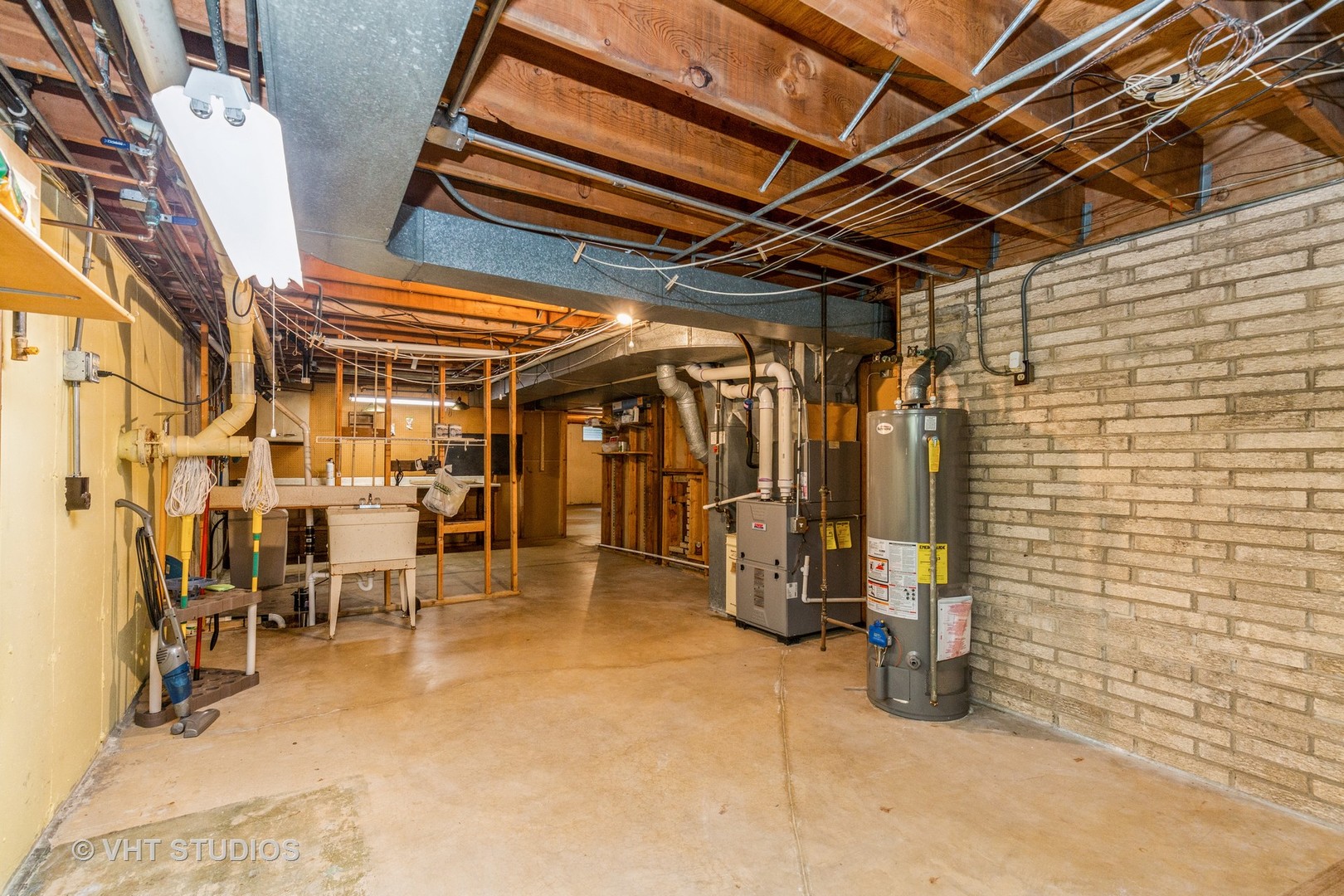 41W723 Lenz Road Elgin, IL 60124 - Photo 20 of 41 a view of storage and utility room