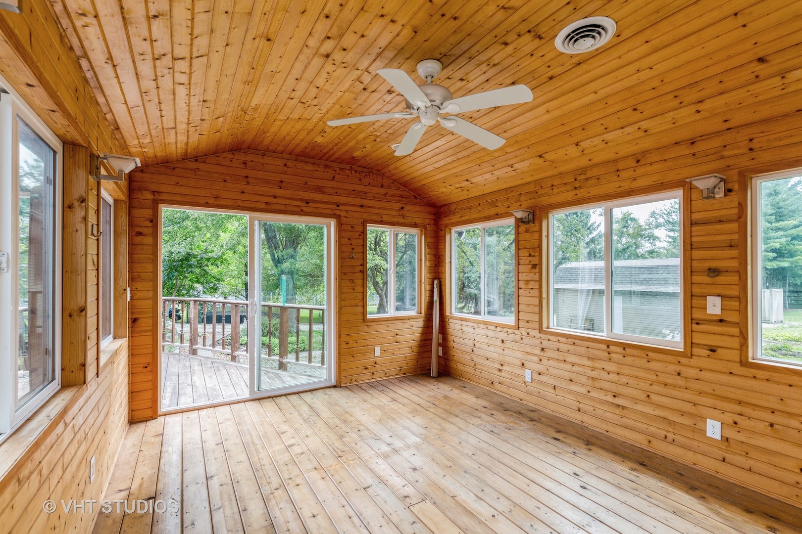 41W723 Lenz Road Elgin, IL 60124 - Photo 27 of 41