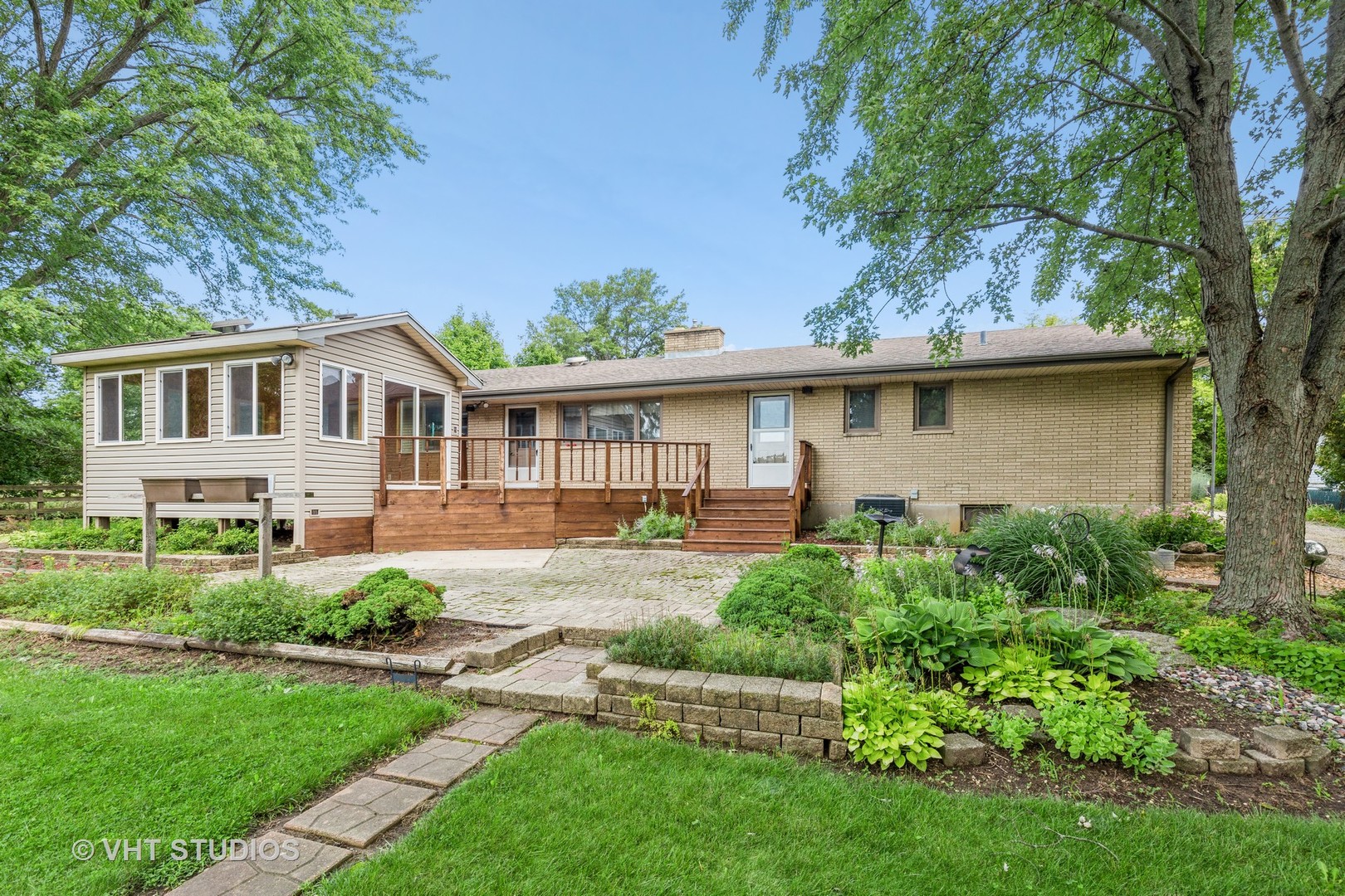 41W723 Lenz Road Elgin, IL 60124 - Photo 31 of 41 a view of a yard in front of house