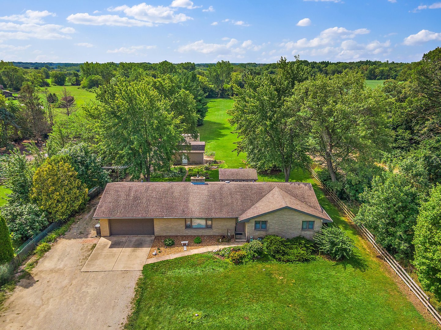 41W723 Lenz Road Elgin, IL 60124 - Photo 36 of 41