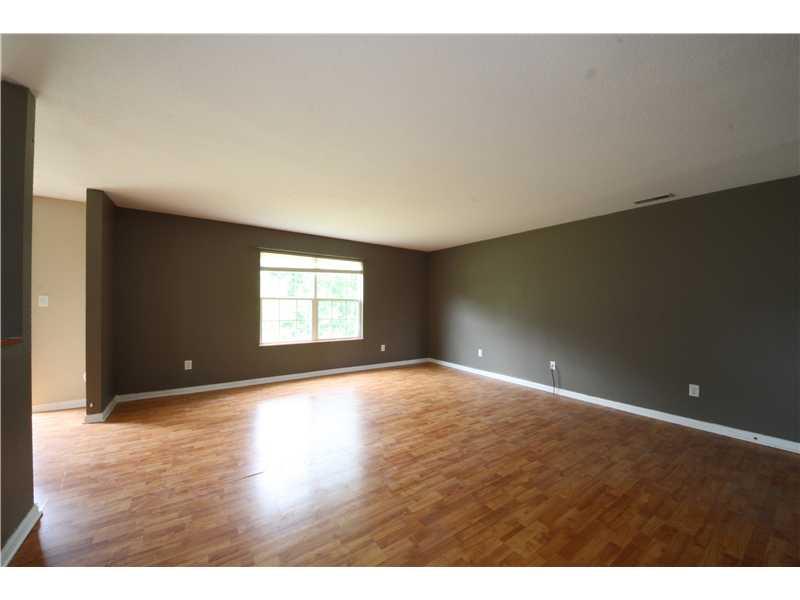 746 Abbey Road Pittsboro, IN 46167 - Photo 3 of 20 Gallery Image 3