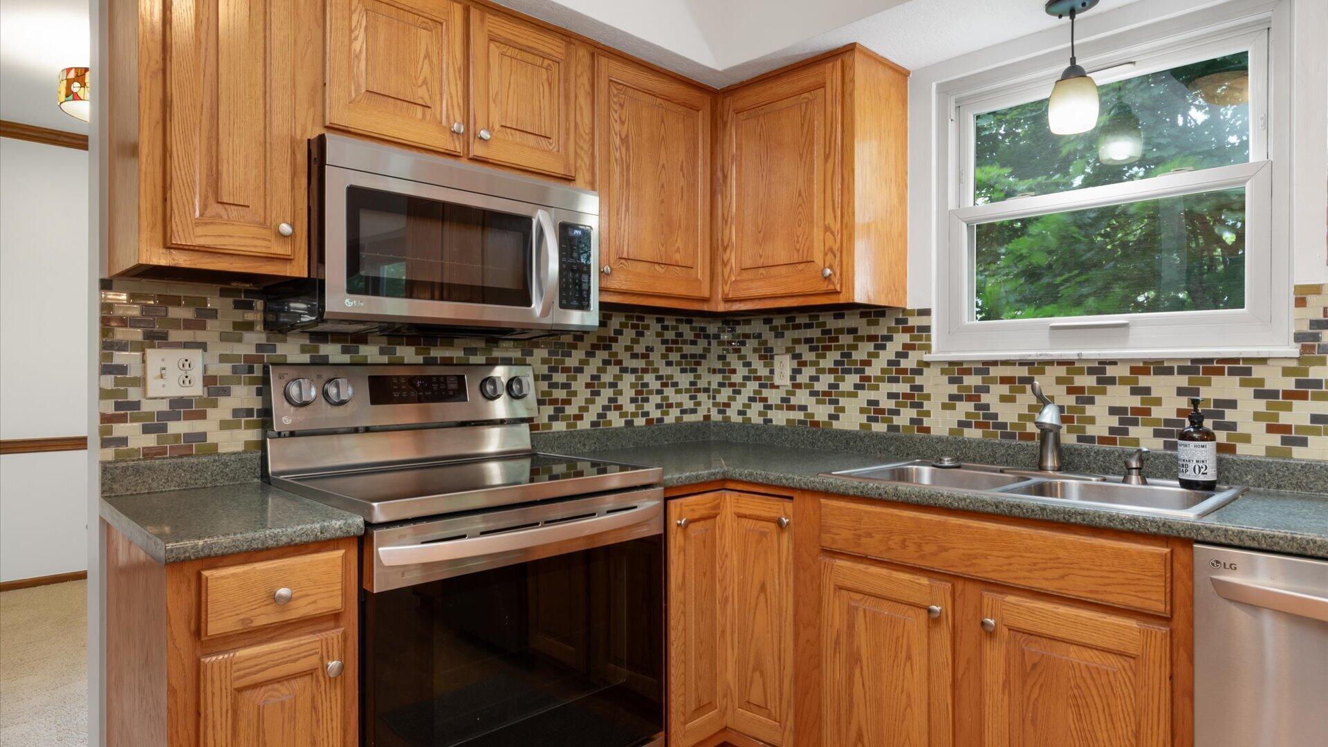 7619 Wilbur Road New Albany, OH 43054 - Photo 15 of 55 Kitchen