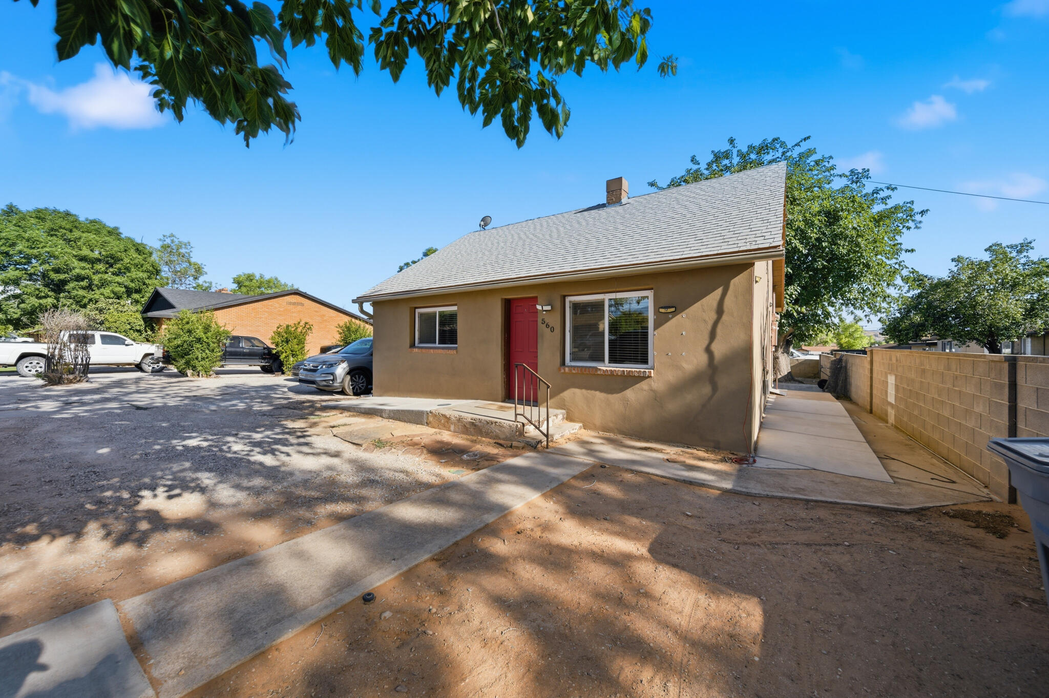 560 East 500 South St. George, UT 84770 - Photo 2 of 22 DSC_3540 (1)