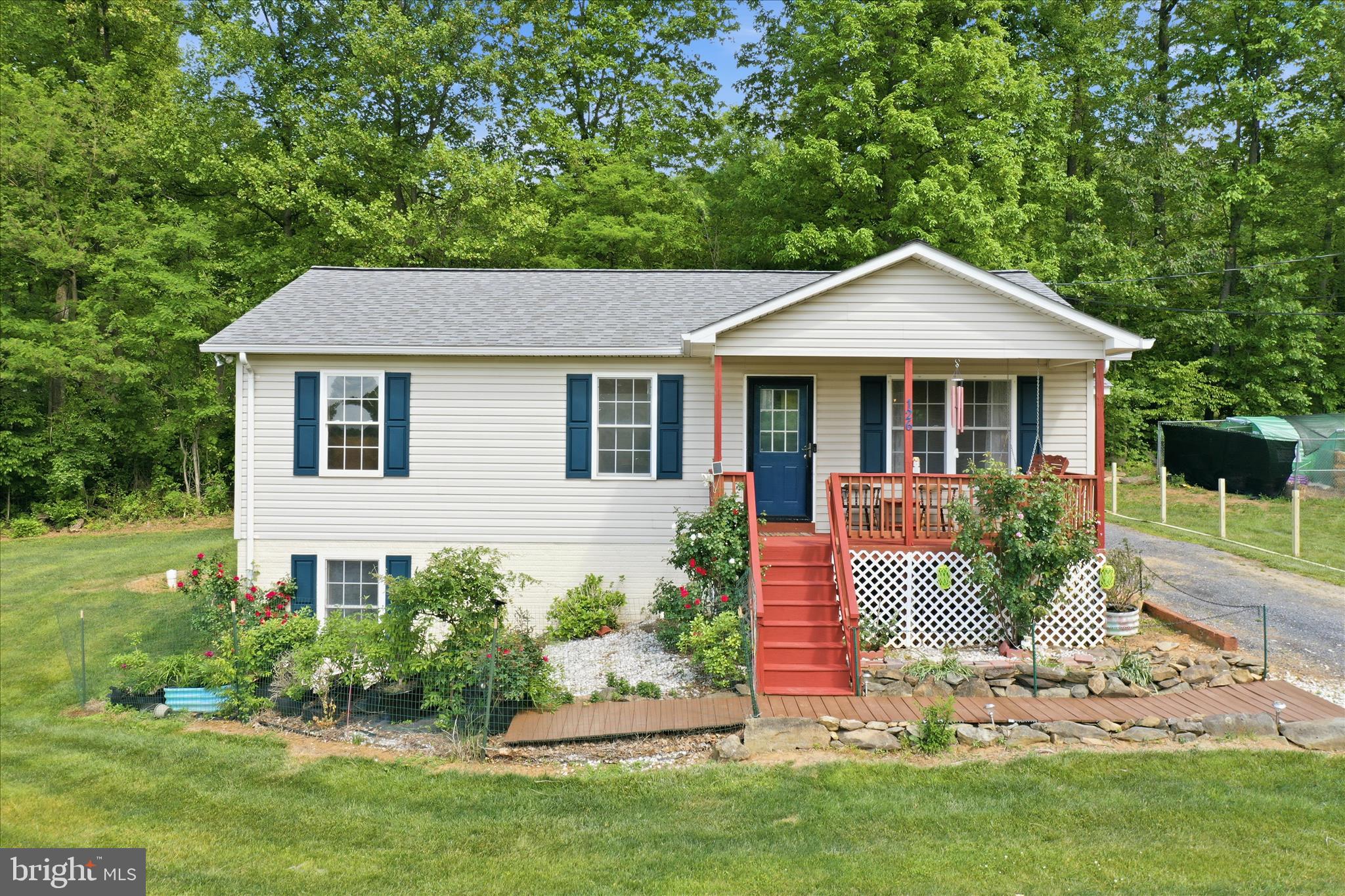 126 Cliffside Road Linden, VA 22642 - Photo 37 of 49 Front of Home