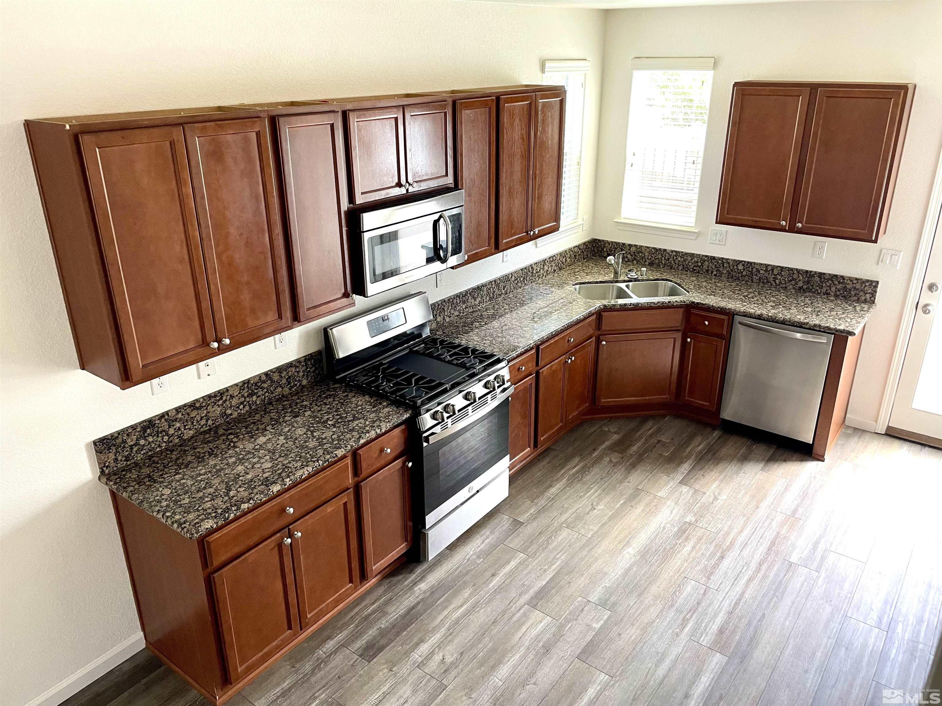 5900 Promontory Drive Reno, NV 89523 - Photo 2 of 38 Photo 2