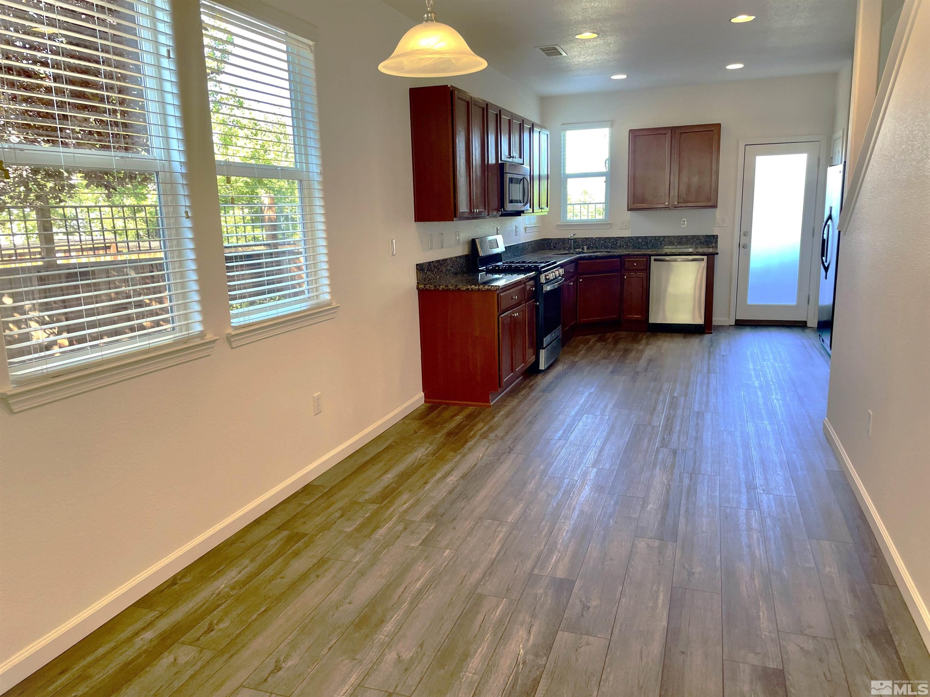 5900 Promontory Drive Reno, NV 89523 - Photo 5 of 38 Photo 5