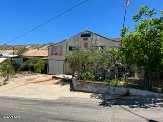 $205,000 | 710 Pittsburg Avenue, Bisbee, AZ 85603