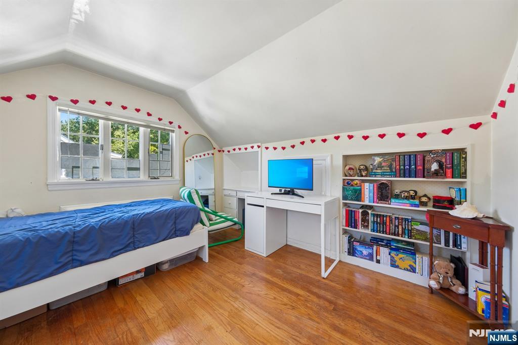 779 Newcomb Road Ridgewood, NJ 07450 - Photo 24 of 34 Gallery Image 24