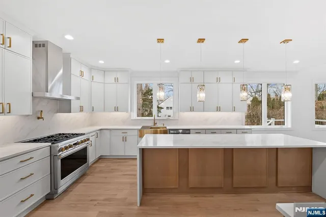 $1,750,000 | 508 Mountain Avenue, Washington Township, NJ 07676