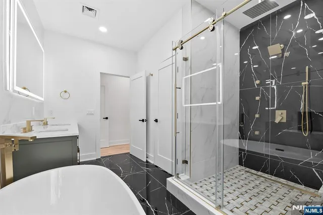 $1,750,000 | 508 Mountain Avenue, Washington Township, NJ 07676