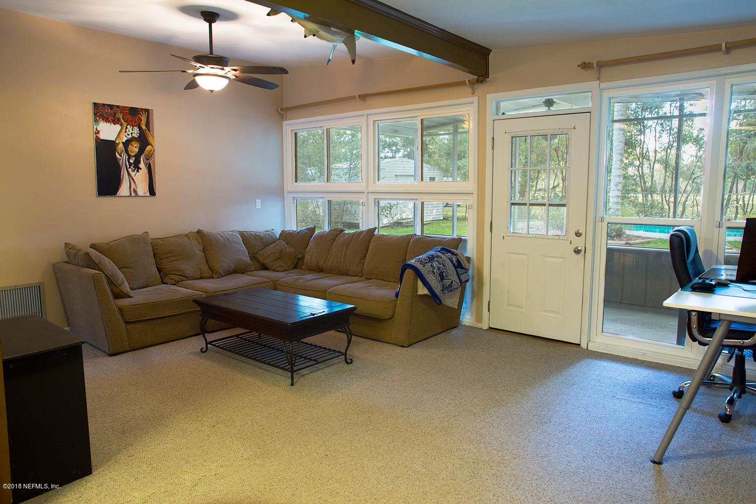 7036 Altama Road Jacksonville, FL 32216 - Photo 5 of 8 Living-Room