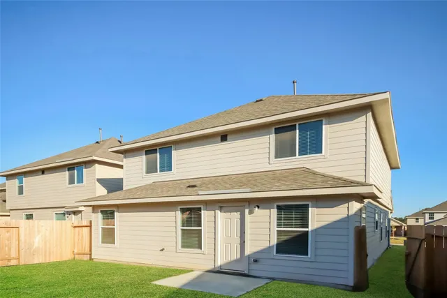 $2,085 | 2529 Grayling Drive, Conroe, TX 77384