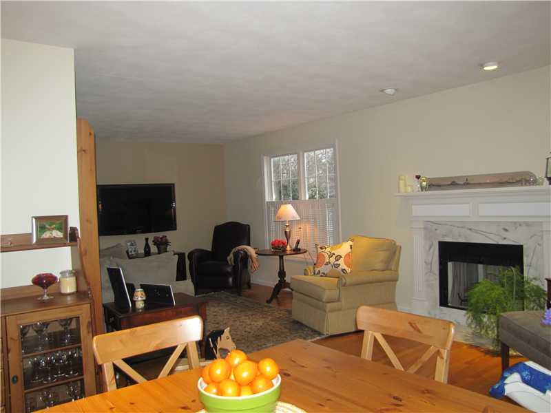 609 Chestnut Hill Road South Kingstown, RI 02879 - Photo 4 of 21 Den/Family/Great Room.