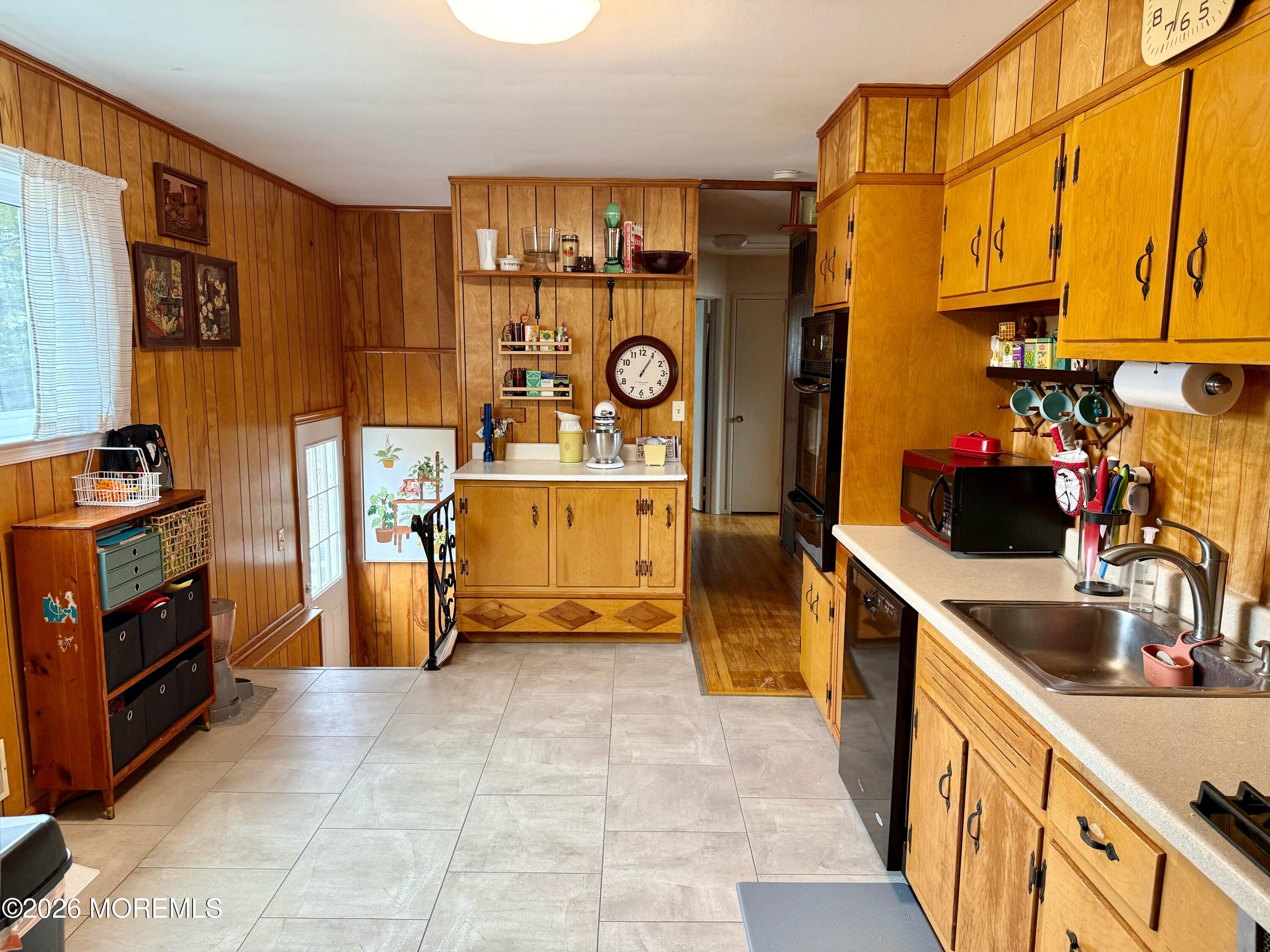 25 Adelphi Road Toms River, NJ 08757 - Photo 15 of 42 KITCHEN3