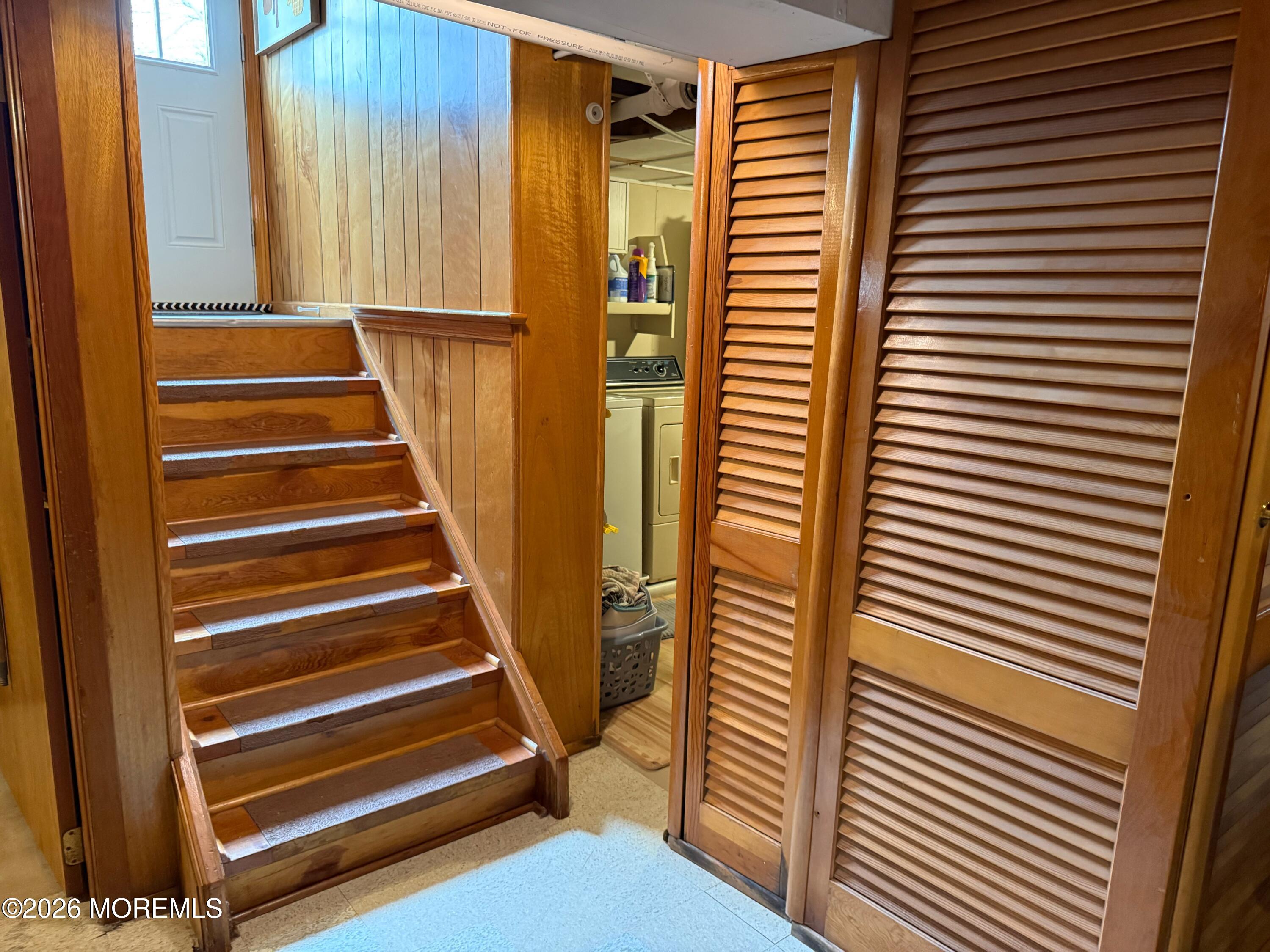 25 Adelphi Road Toms River, NJ 08757 - Photo 38 of 42 Basement Stairs 2