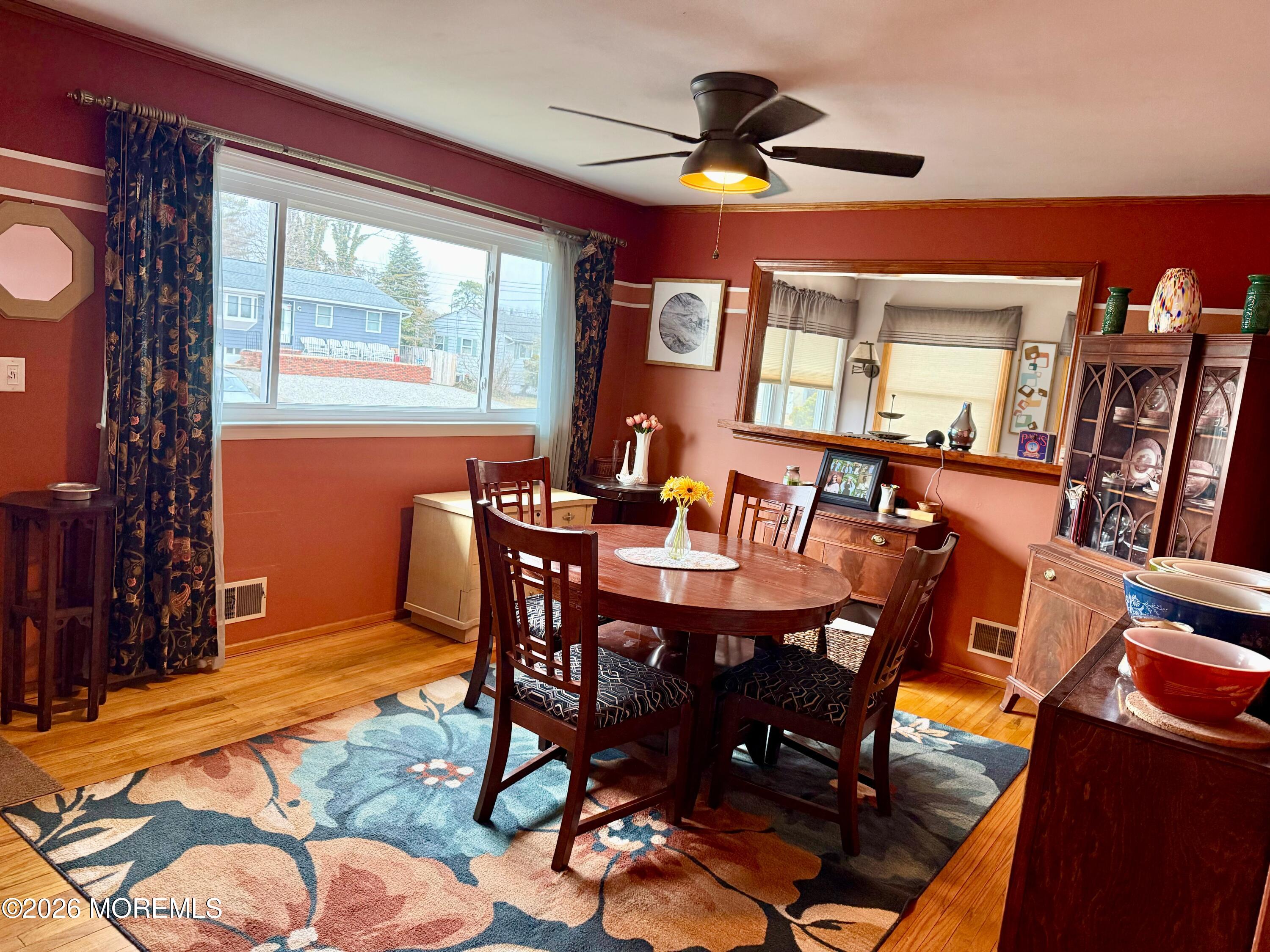 25 Adelphi Road Toms River, NJ 08757 - Photo 7 of 42 DINING ROOM 2