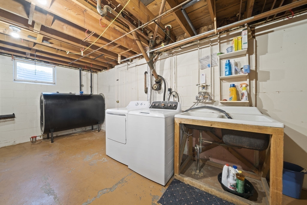 42 Old Barnstable Road Falmouth, MA 02536 - Photo 17 of 40